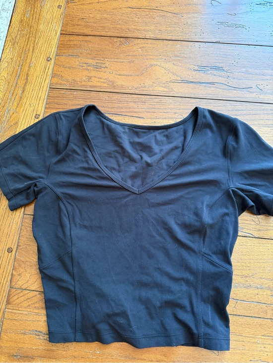 lululemon athletica Tops - Lululemon cropped t shirt